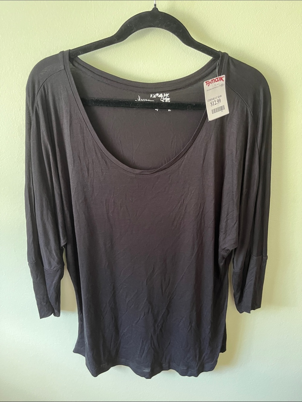 Hanna & Gracie pullover 3/4 Sleeve Top